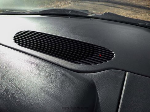 Used 1997 Pontiac Firebird Coupe w/ Opt Pkg image 62