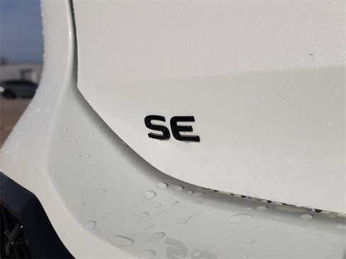 New 2026 Volkswagen Tiguan SE R-Line image 5