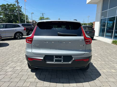 Used 2024 Volvo XC40 B5 Plus w/ Protection Package Premier AWD/4WD image 32