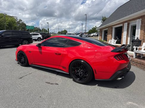 Used 2024 Ford Mustang GT Premium w/ GT Performance Package RWD image 15