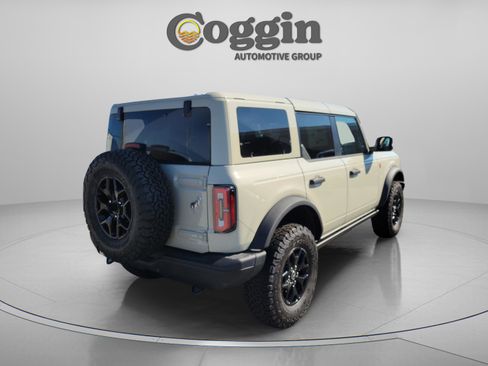 New 2025 Ford Bronco Badlands image 4