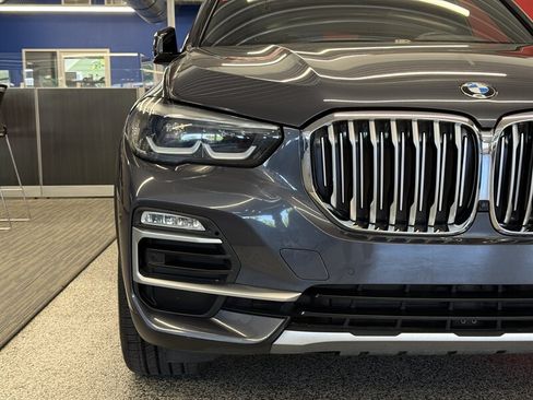 Used 2019 BMW X5 xDrive40i w/ Convenience Package AWD/4WD image 4