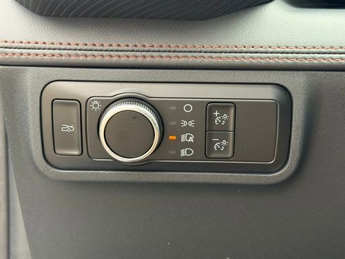 Used 2024 Ford Mustang Premium image 28