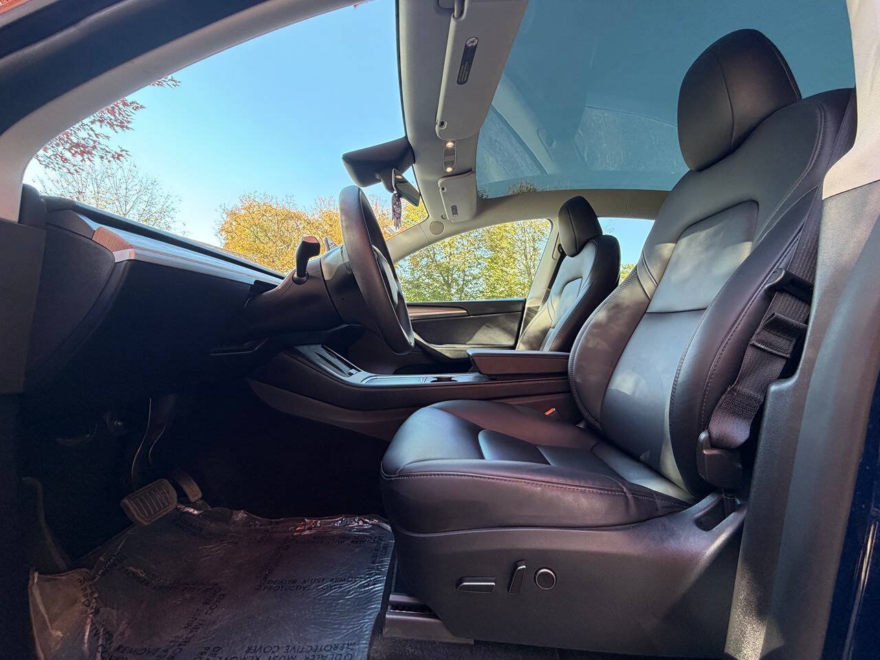 Used 2024 Tesla Model Y Long Range AWD/4WD image 10