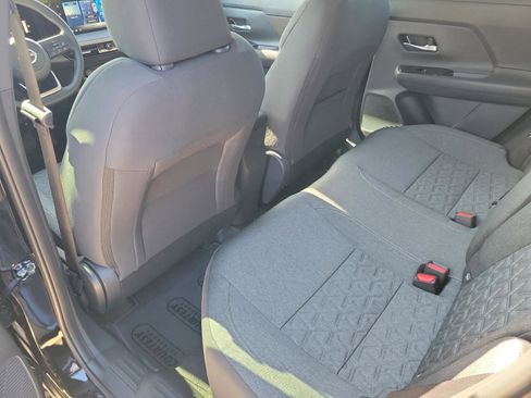 New 2026 Nissan Kicks SV image 11