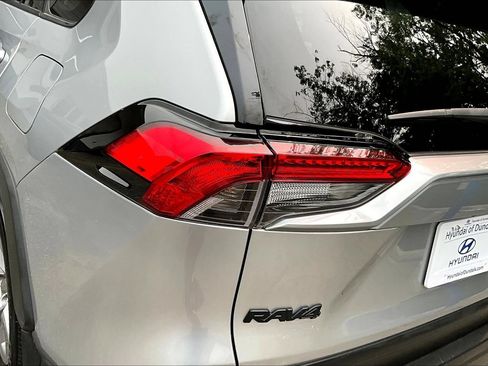 Used 2023 Toyota RAV4 XLE AWD/4WD image 22