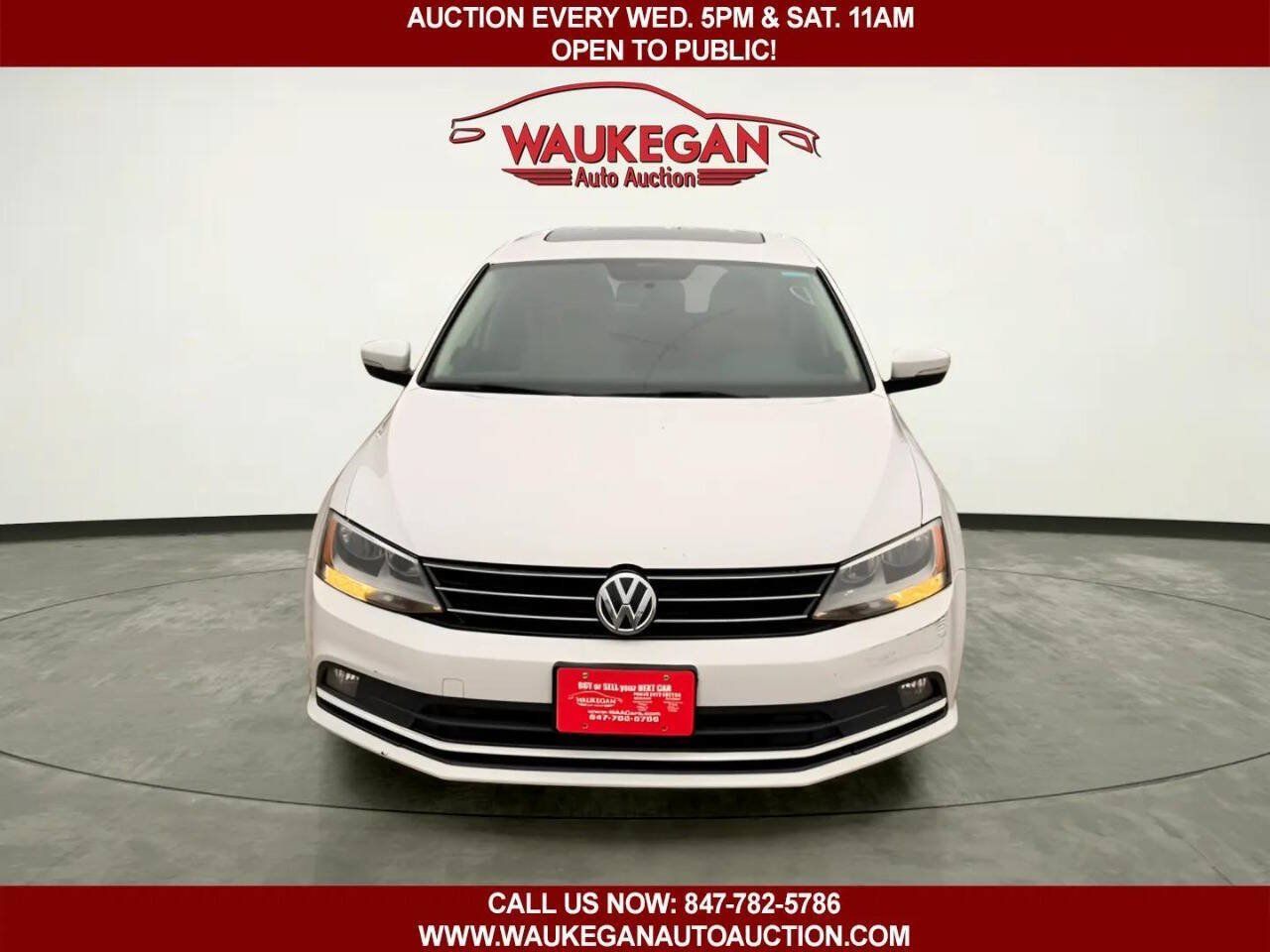 Used 2015 Volkswagen Jetta TDI SEL FWD image 2