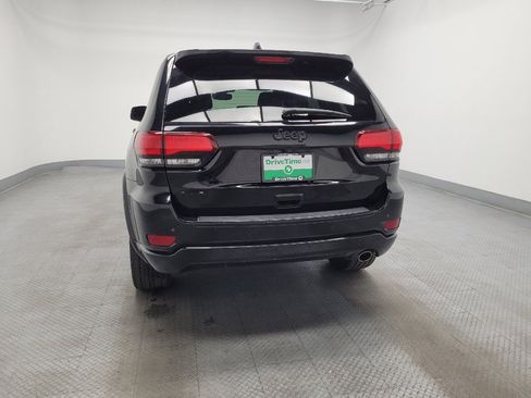 Used 2018 Jeep Grand Cherokee Altitude image 6