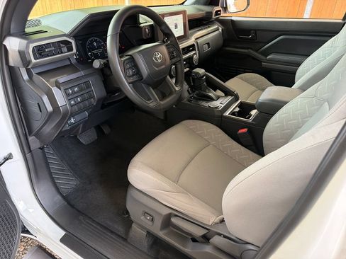 Used 2025 Toyota Tacoma SR5 RWD image 2