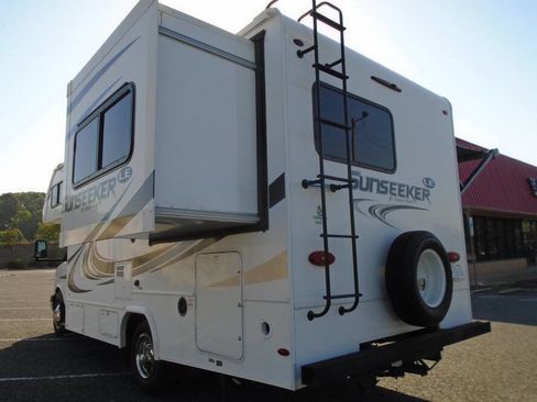 Used 2019 Chevrolet Express 4500 w/ RV Package image 11