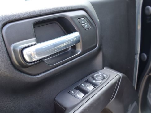 Used 2021 Chevrolet Silverado 1500 Custom Trail Boss w/ Safety Confidence Package AWD/4WD image 21