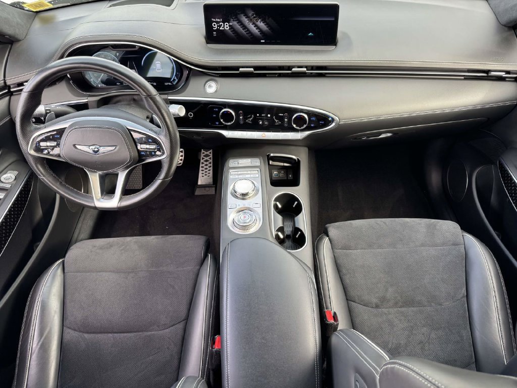 Certified 2022 Genesis GV70 3.5T Sport w/ Sport Prestige Package AWD/4WD image 11