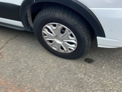 Certified 2022 Ford Transit 350 XLT image 7