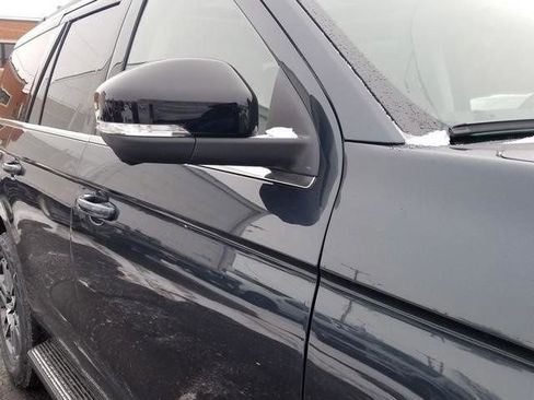 New 2026 Ford Expedition Active image 13