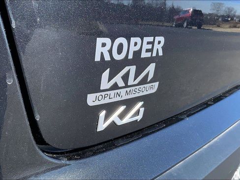 Used 2025 Kia K4 LX image 8