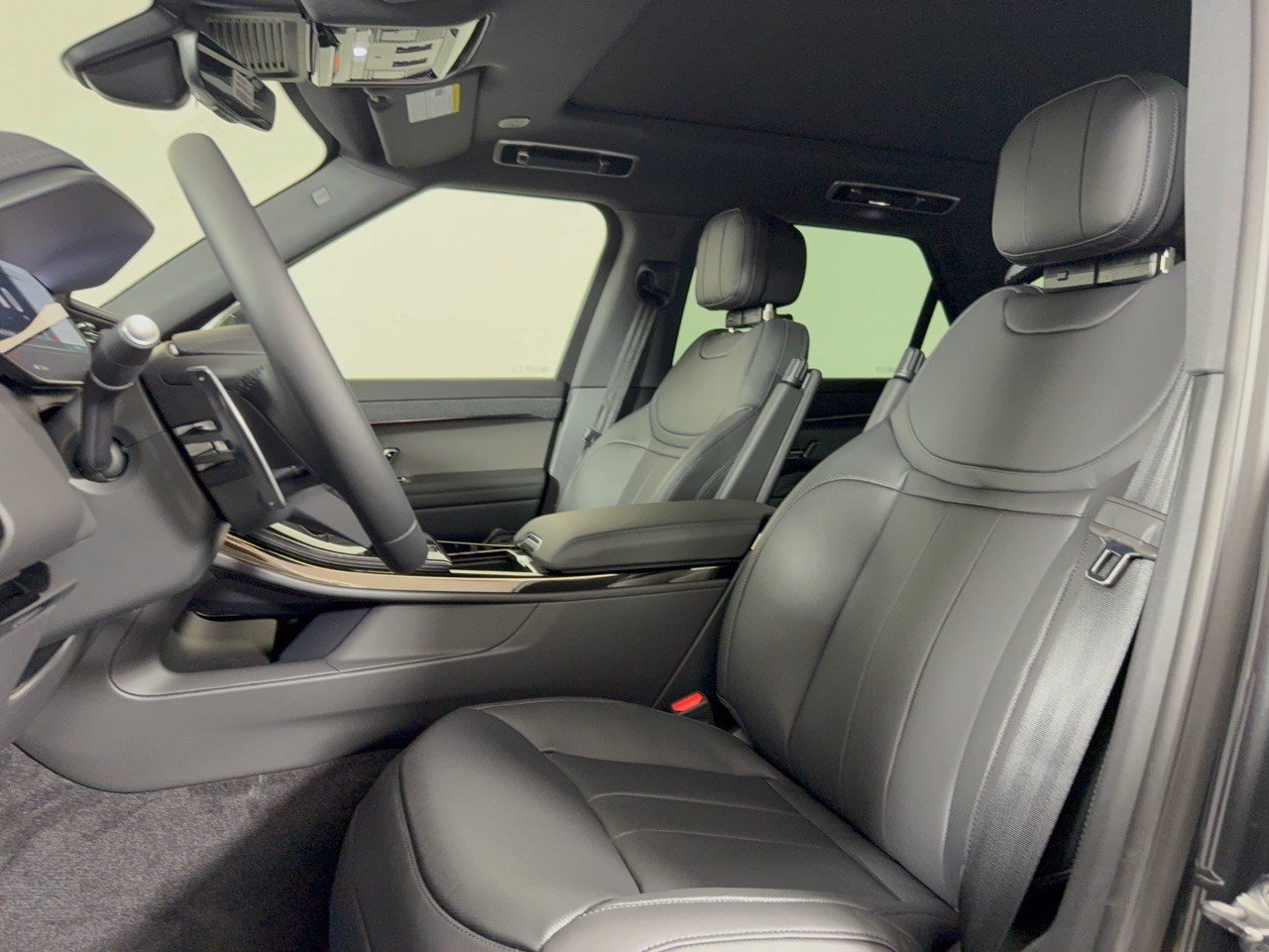New 2027 Land Rover Range Rover Sport SE AWD/4WD image 5