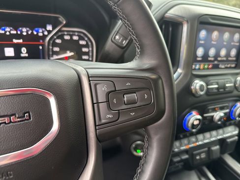 Used 2023 GMC Sierra 3500 Denali image 31
