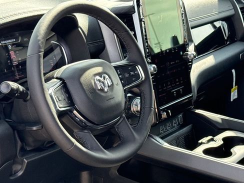 New 2026 RAM 1500 Laramie AWD/4WD image 18