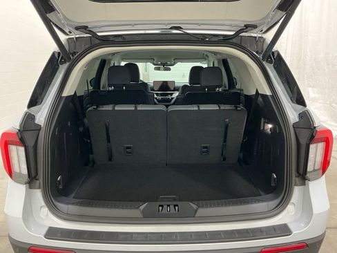 New 2026 Ford Explorer Active w/ Active Comfort Package image 27