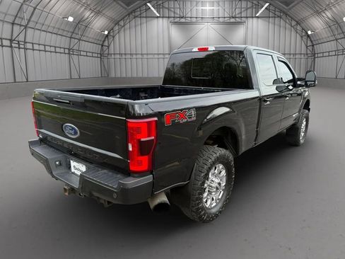 Used 2019 Ford F350 Lariat w/ Lariat Ultimate Package AWD/4WD image 4