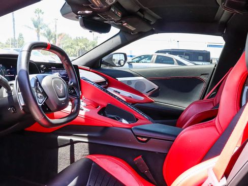 Used 2022 Chevrolet Corvette Stingray Preferred Cpe w/ Z51 Performance Package RWD image 21