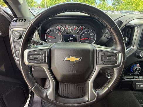 Used 2021 Chevrolet Silverado 1500 LT AWD/4WD image 16