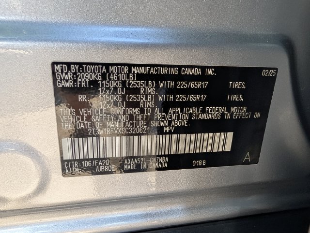Used 2025 Toyota RAV4 XLE FWD image 36