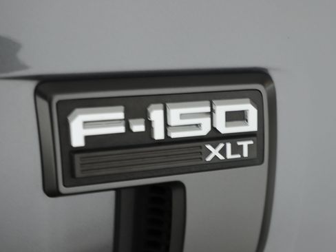 Certified 2021 Ford F150 XLT w/ Equipment Group 302A High image 6