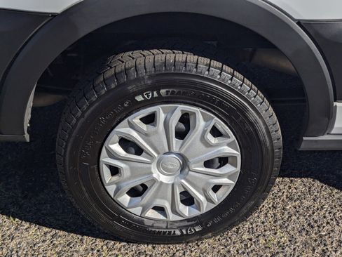 Certified 2024 Ford Transit 350 XLT image 7