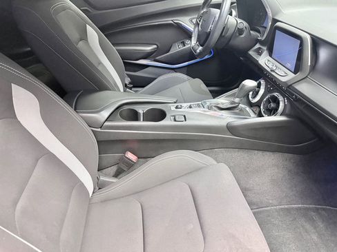 Used 2017 Chevrolet Camaro SS image 12