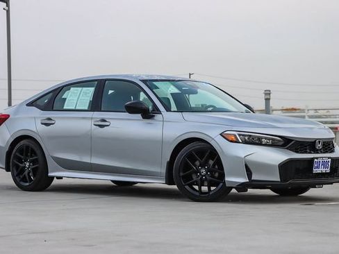 Used 2025 Honda Civic Sport image 2