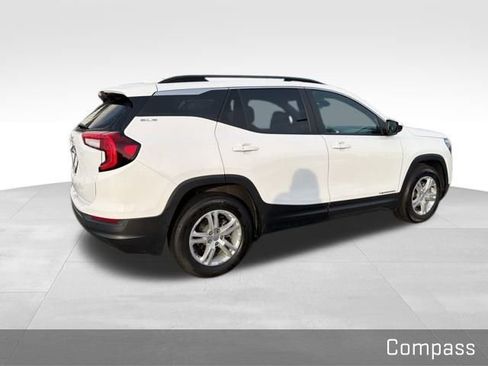 Used 2022 GMC Terrain SLE w/ Driver Convenience Package image 15