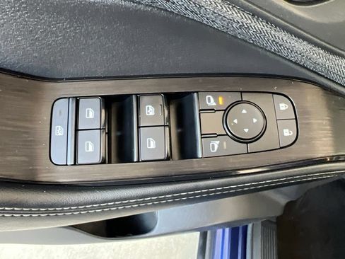 Certified 2023 Nissan Rogue SV AWD/4WD image 44
