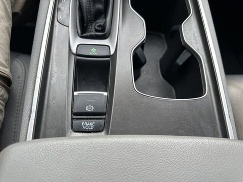 Used 2019 Honda Accord EX image 33