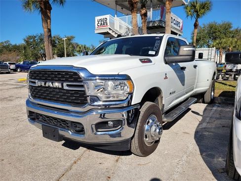 Used 2024 RAM 3500 Big Horn image 3