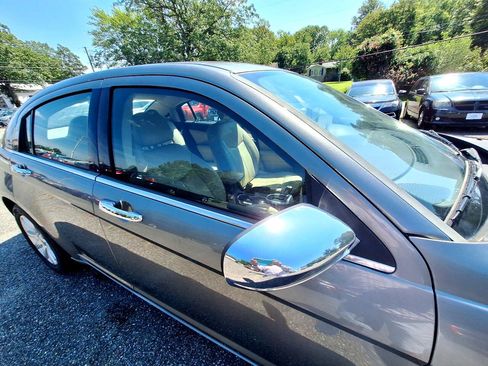 Used 2013 Chrysler 200 Limited w/ Sun/Sound Group image 10