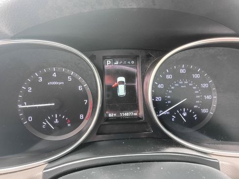 Used 2017 Hyundai Santa Fe FWD image 12