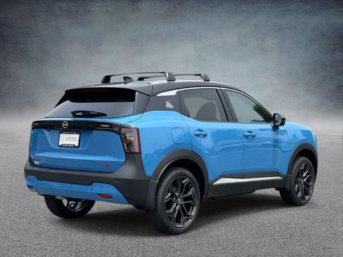 New 2026 Nissan Kicks SR w/ Cold Weather Package FWD image 2
