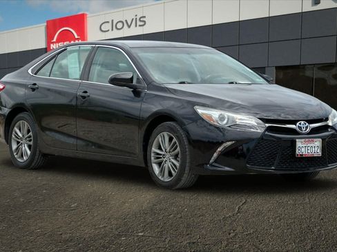 Used 2016 Toyota Camry SE FWD image 10