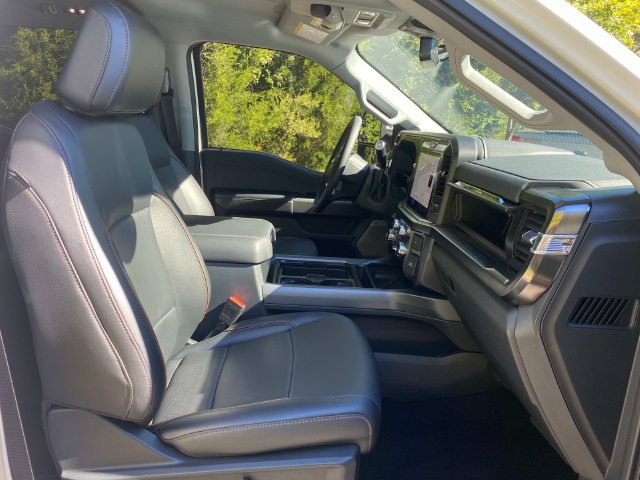 Used 2026 Ford F450 Lariat w/ Chrome Package AWD/4WD image 36