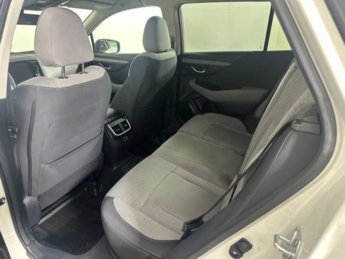 Used 2025 Subaru Outback Premium AWD/4WD image 19