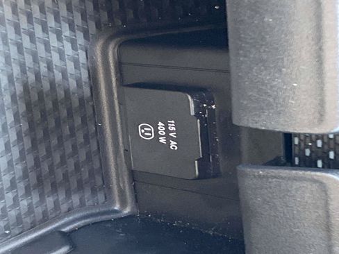 Used 2025 RAM 1500 Big Horn AWD/4WD image 42