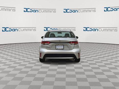 Used 2022 Toyota Corolla LE FWD image 7