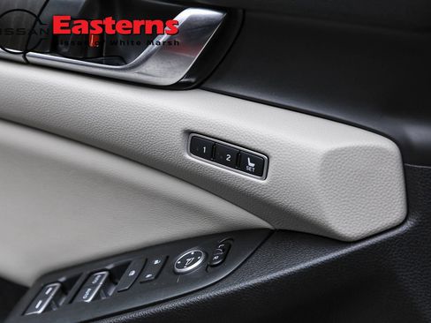 Used 2021 Honda Accord EX-L image 19