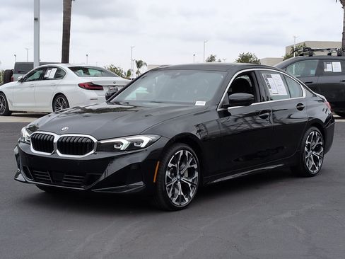 Used 2026 BMW 330i Sedan w/ Convenience Package RWD image 5