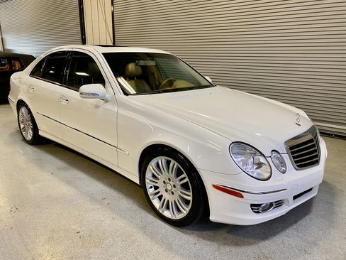 Used 2008 Mercedes-Benz E 350 Sedan image 6