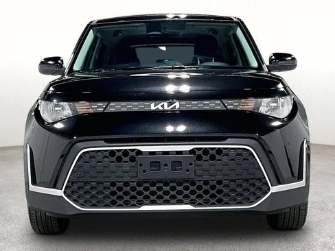 Used 2025 Kia Soul LX w/ LX Technology Package FWD image 4