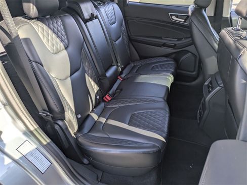 Used 2024 Ford Edge Titanium image 27