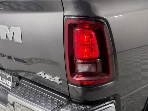 Used 2025 RAM 2500 Big Horn AWD/4WD image 12