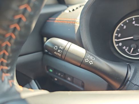 Used 2022 Nissan Sentra SR w/ SR Premium Package image 26